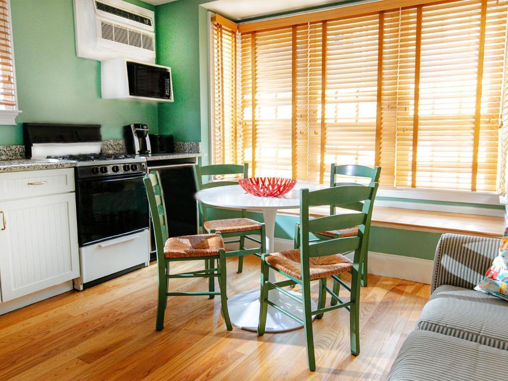 The Provincetown Hotel At Gabriel'S Экстерьер фото